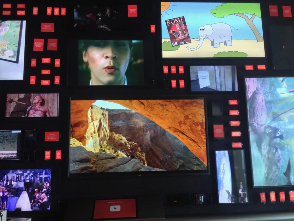 my cinema pro thanks to Turn Off the Lights Browser extension for Google Chrome Firefox Opera