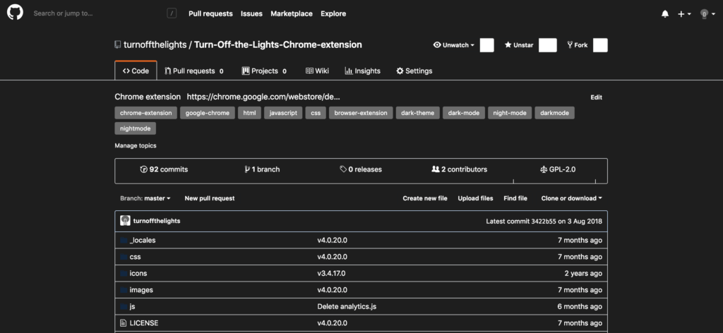 Github Dark Mode включен с бесплатным расширением браузера Turn Off the Lights с помощью функции Ночного режима